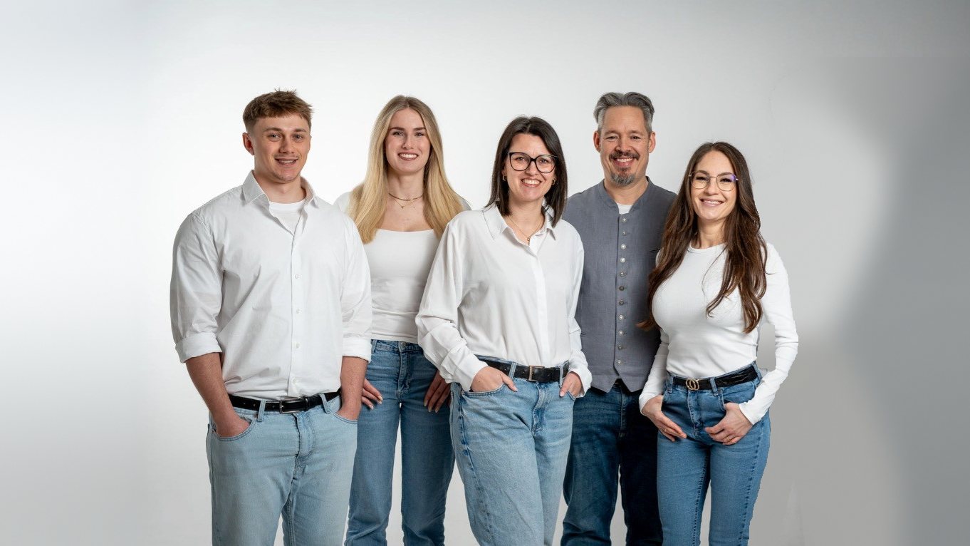 Das Team von Webfeinschliff in Würzburg